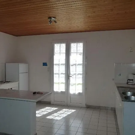 Maison A 1 Km De La - 4 Pers. - Fr-1-336-38 Saint-Vincent-sur-Jard